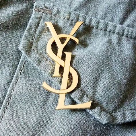 ysl logo pin